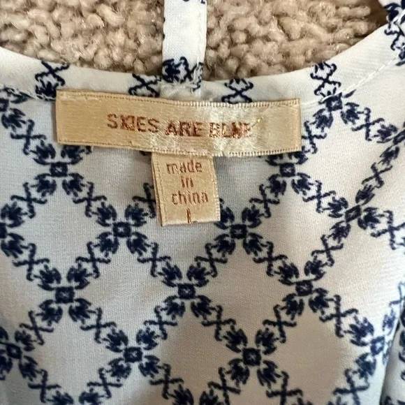 Skies Are Blue Tank Size L - Picture 3 of 7